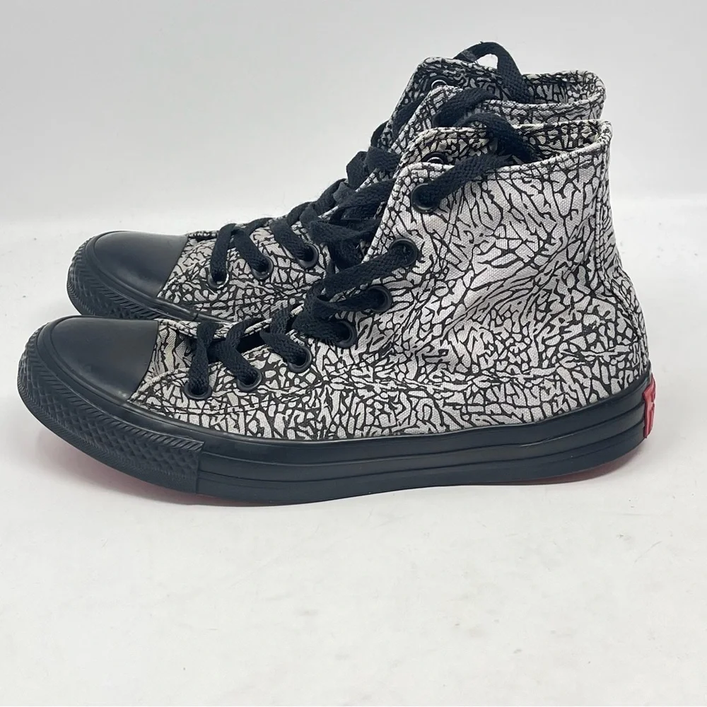 Converse X Shoe Palace All Star High Shoes Womens 8 Black Gray Red Elephant